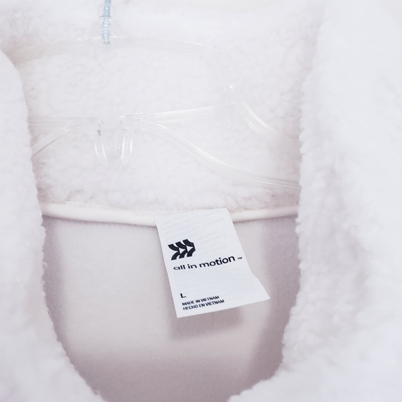 All In Motion High Pile Fleece 1/2 Zip Pullover Red White Fairisle Large NWOT - Picture 3 of 8